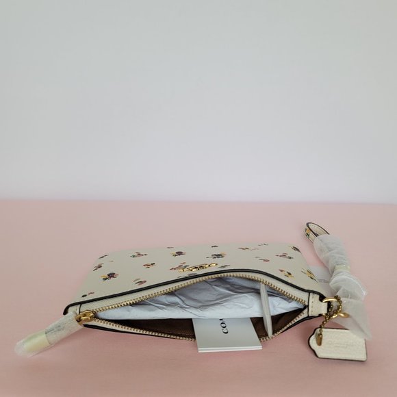COACH Small Wristlet in Floral Print Pebbled Leather– Chalk Multi⭐ - Picture 12 of 16